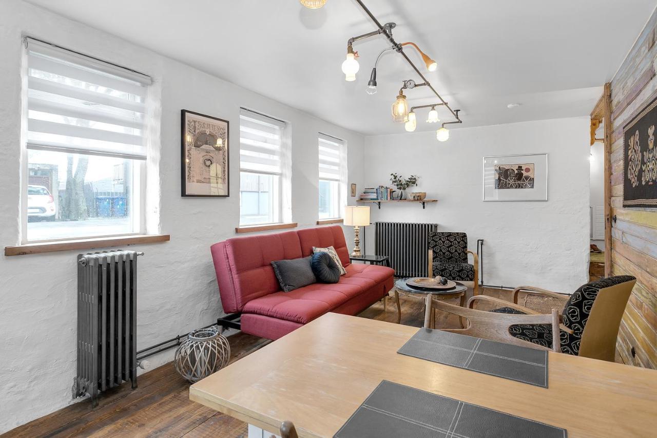 Rustic Retreat In The Center Of * Reykjavík