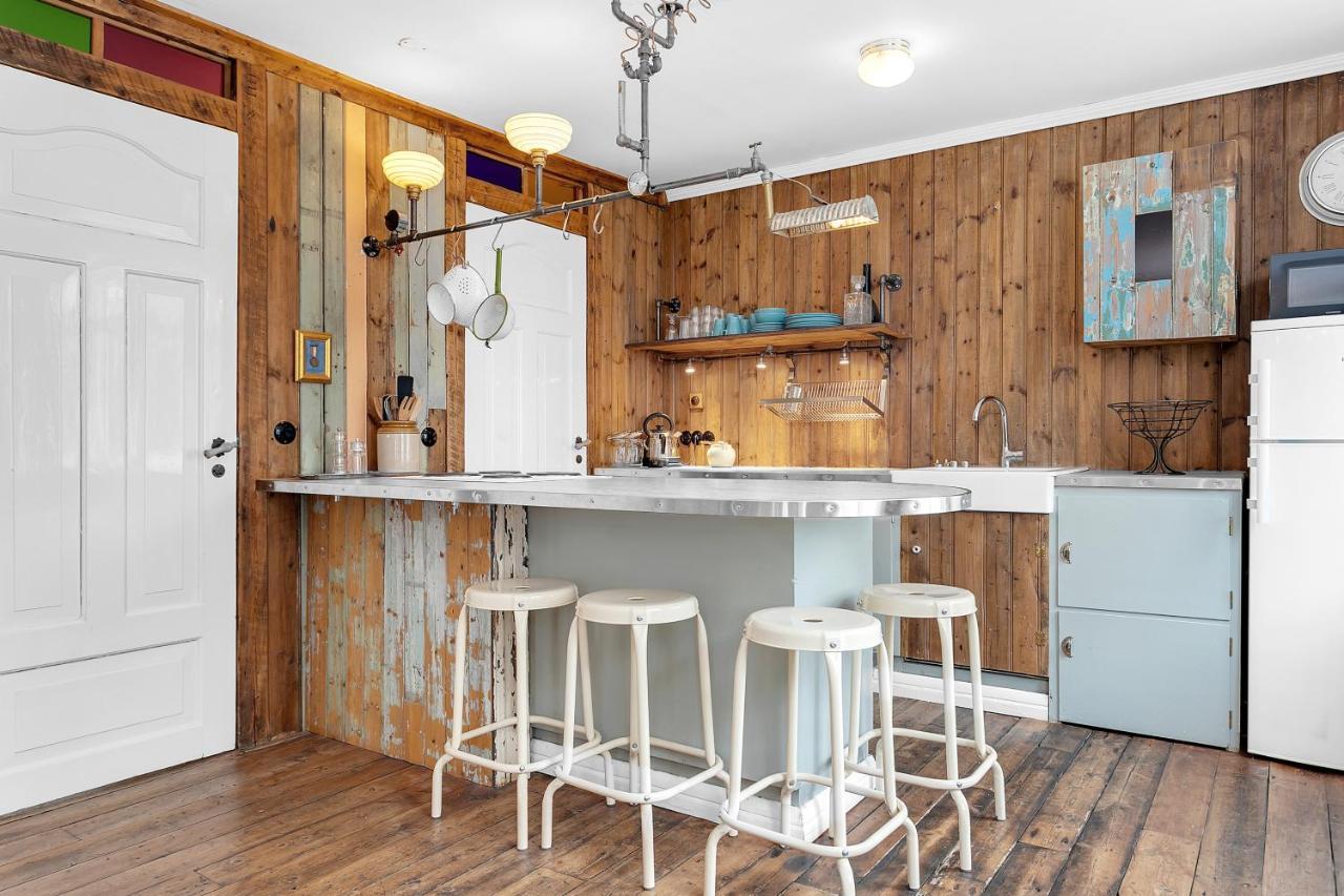 Rustic Retreat In The Center Of * Reykjavík